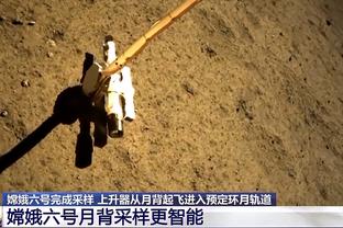 莱万本场数据：5次射门打进1球&错失1次进球机会，评分7.2